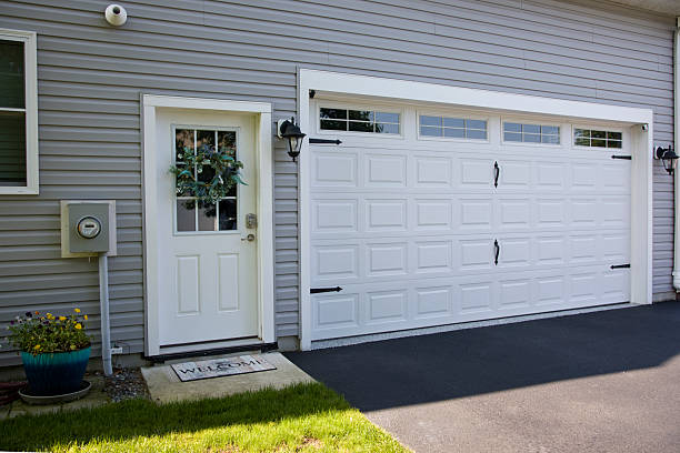 24/7 Emergency Garage Door Panel Replacement experts in Rockbridge County County, VA